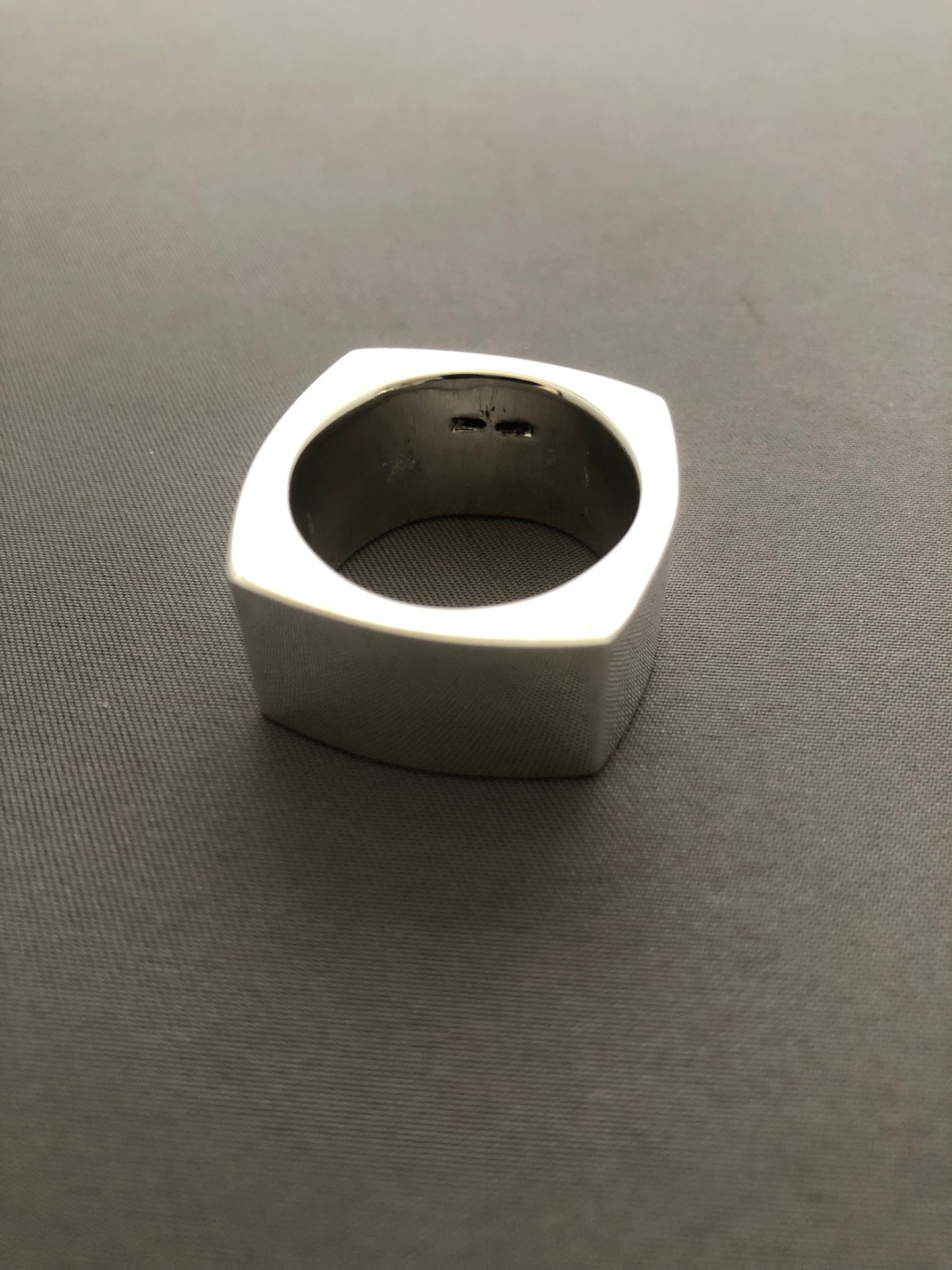 Mens solid silver heavy large plain square ring