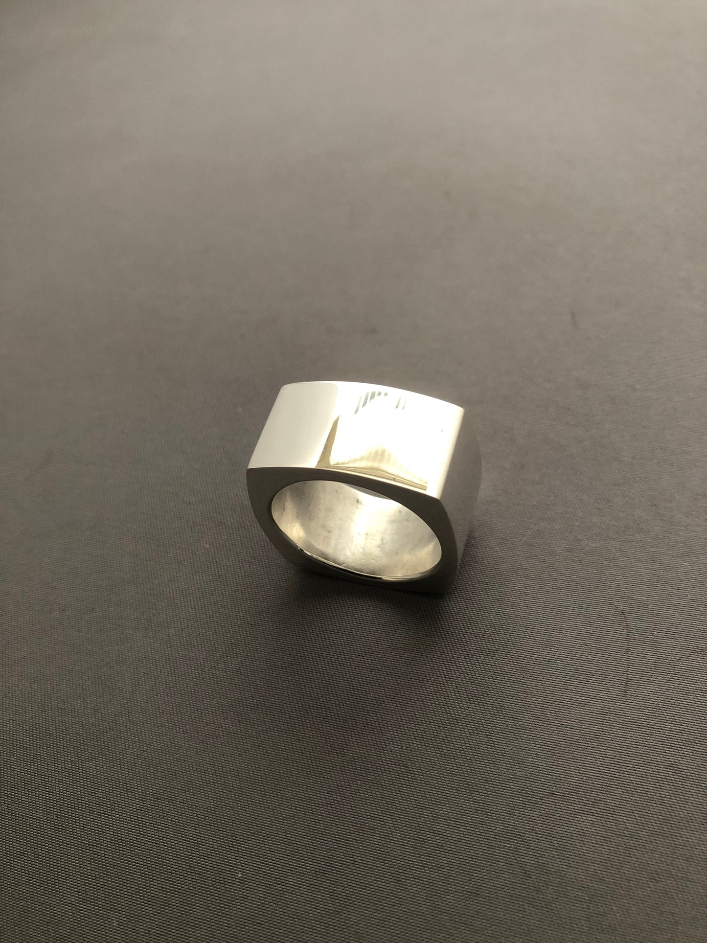Mens solid silver heavy large plain square ring