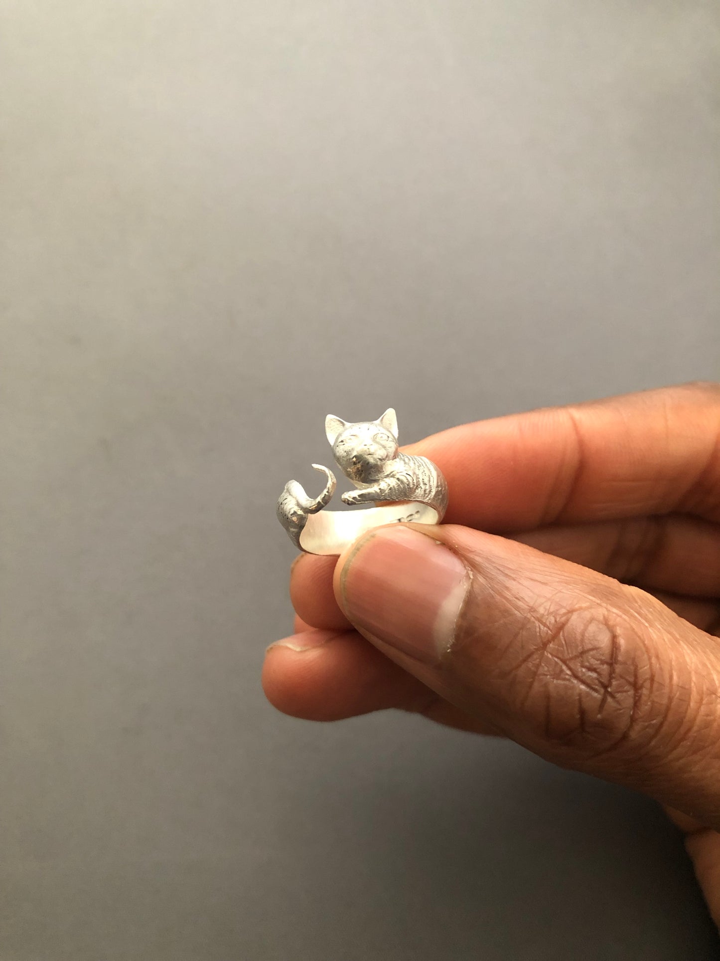 Ladies solid silver Cat ring