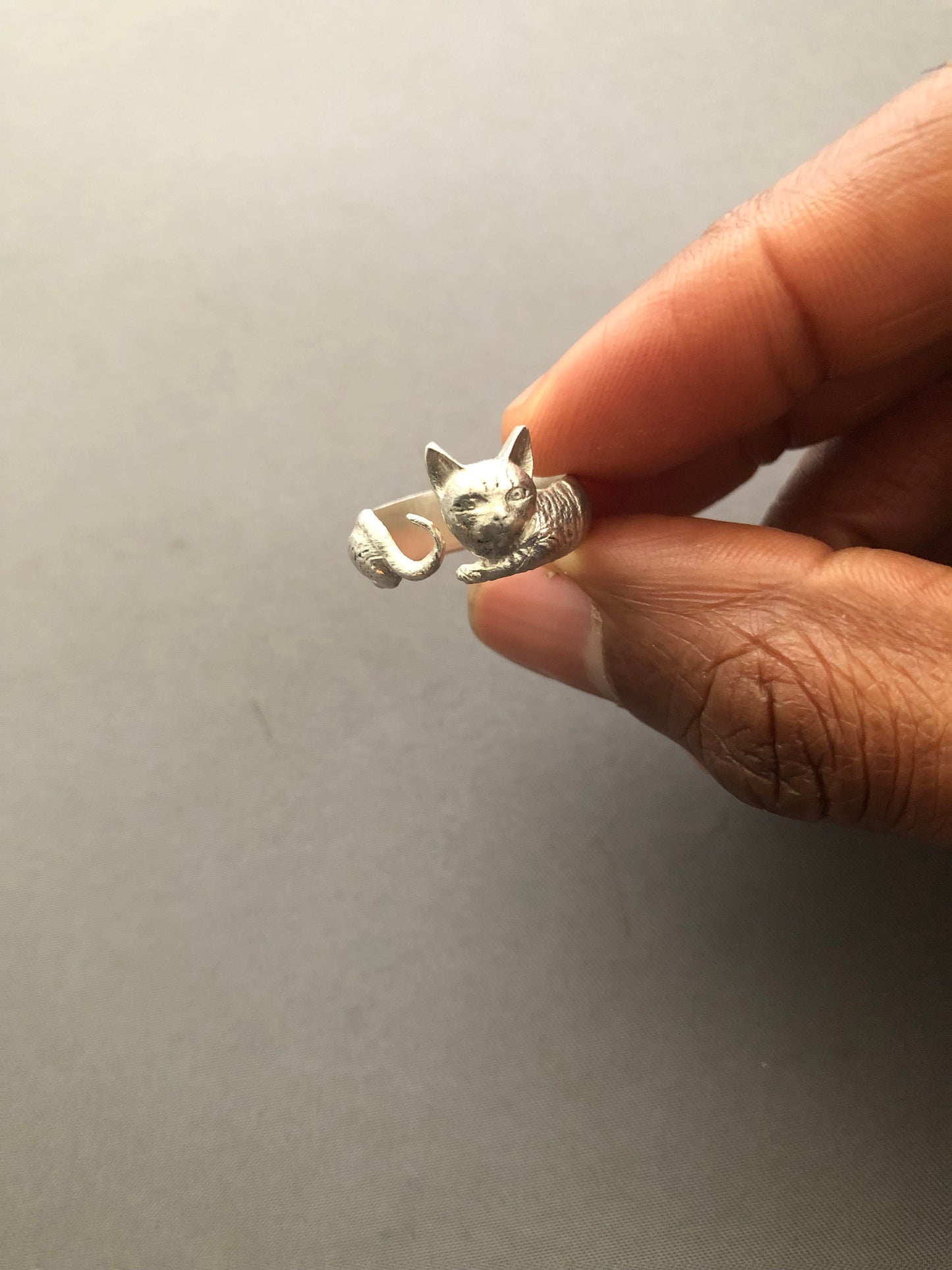 Ladies solid silver Cat ring