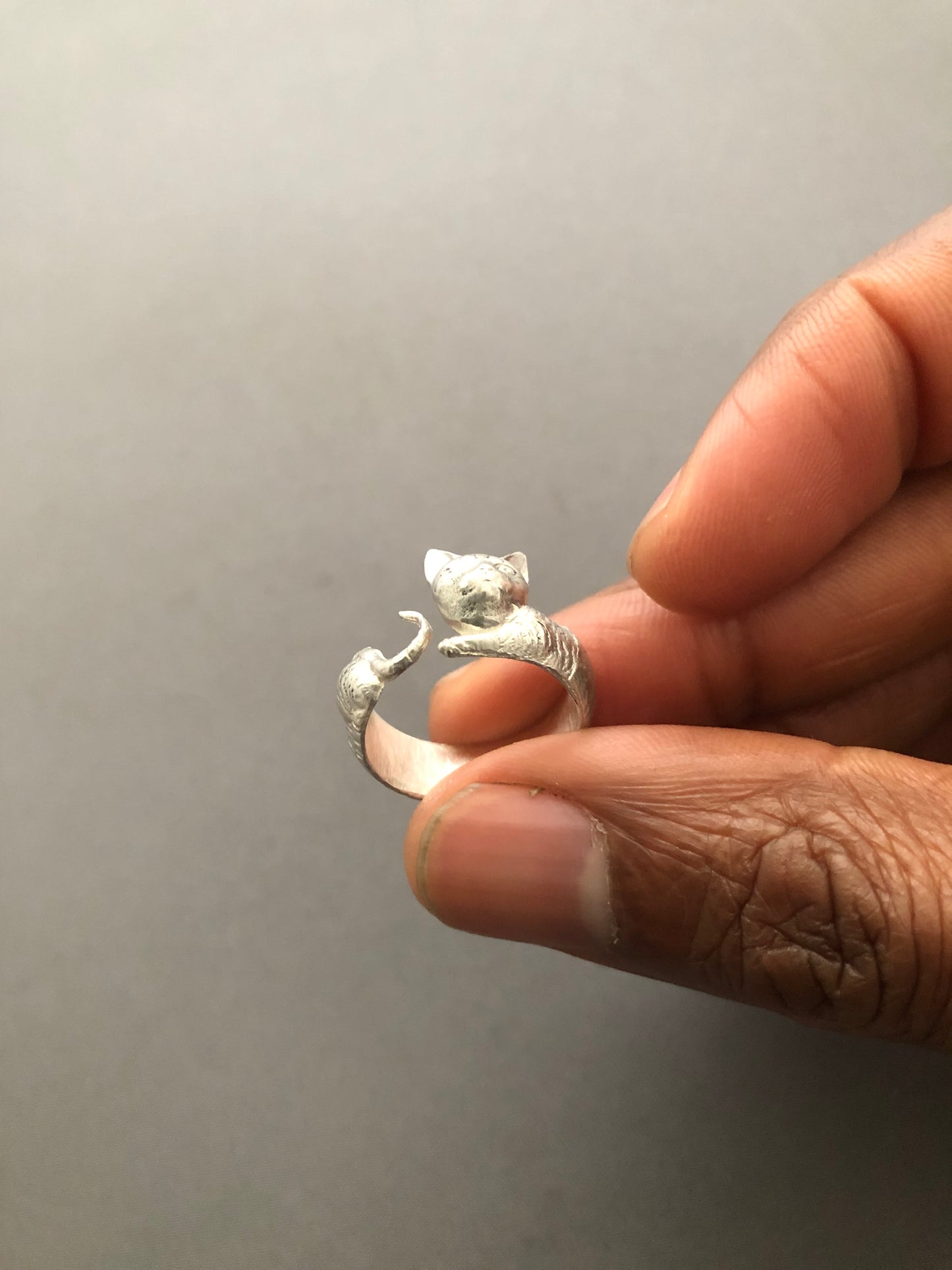 Ladies solid silver Cat ring