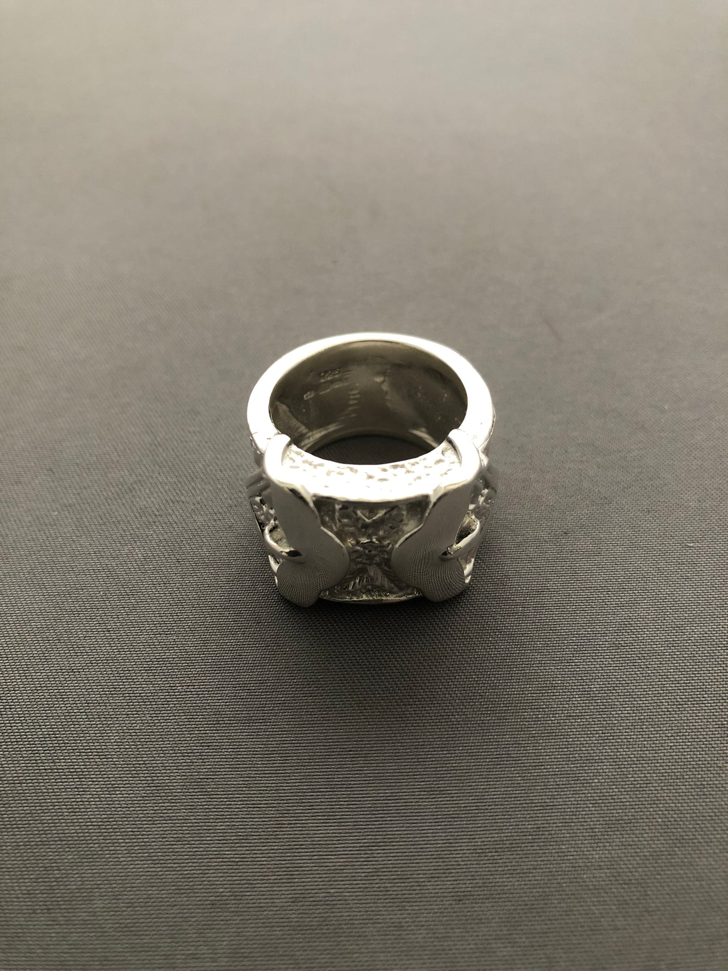 Men’s solid silver heavy buckle ring