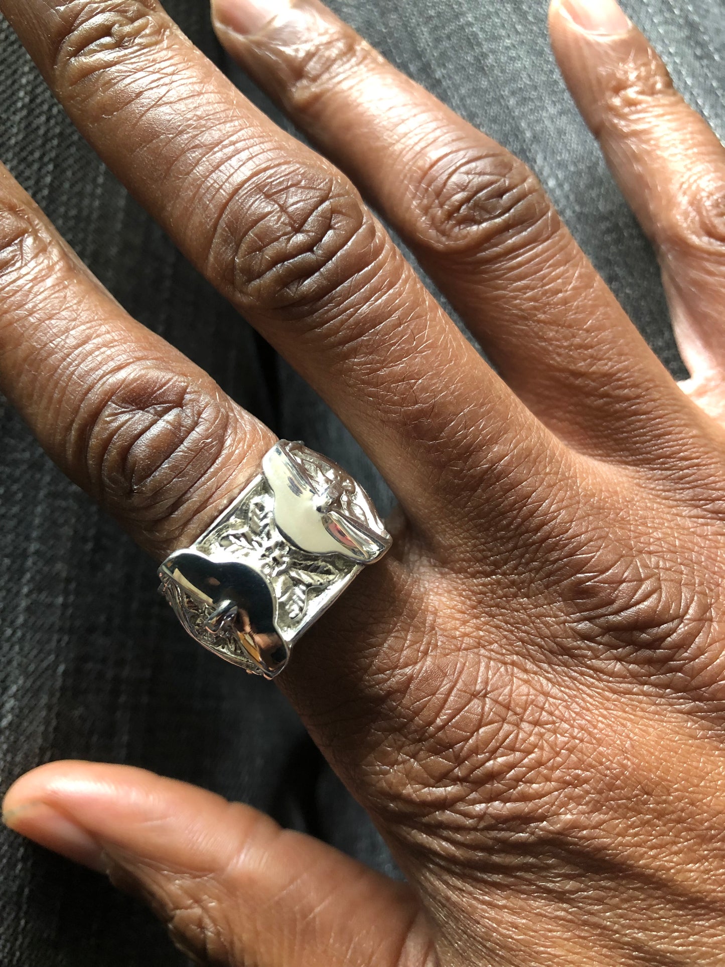 Men’s solid silver heavy buckle ring