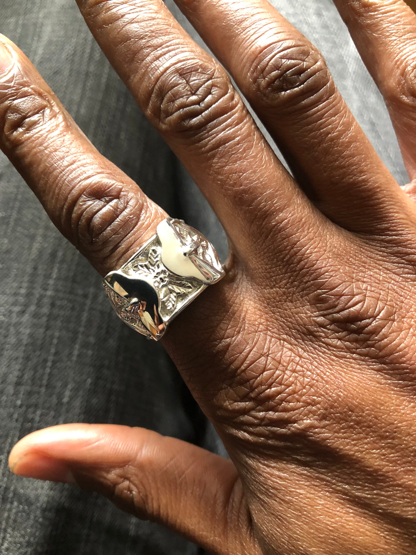Men’s solid silver heavy buckle ring