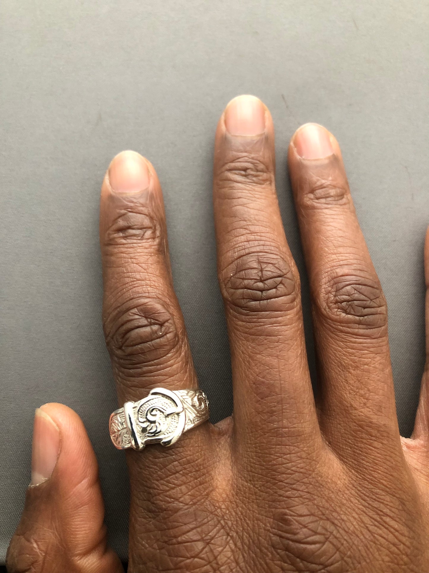 Solid silver small buckle ring 1