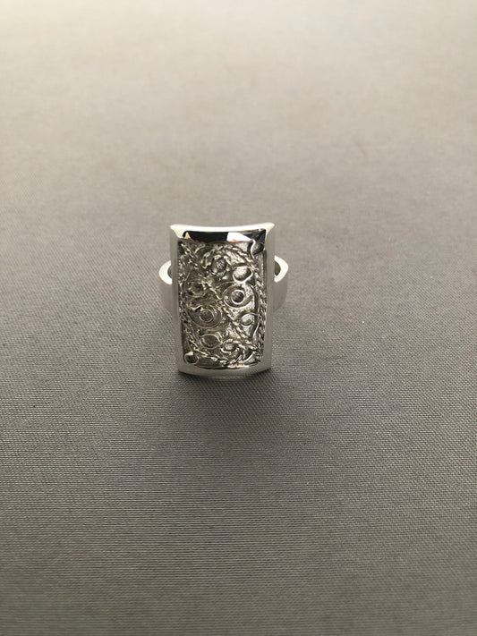 Ladies filigree square solid silver ring