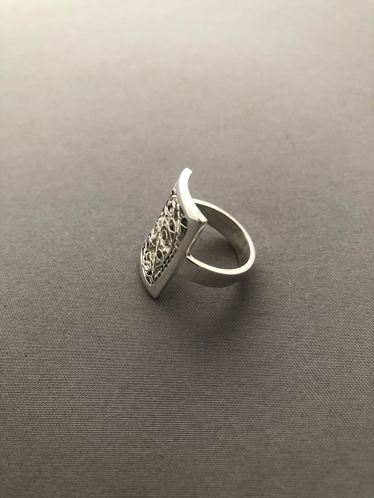 Ladies filigree square solid silver ring