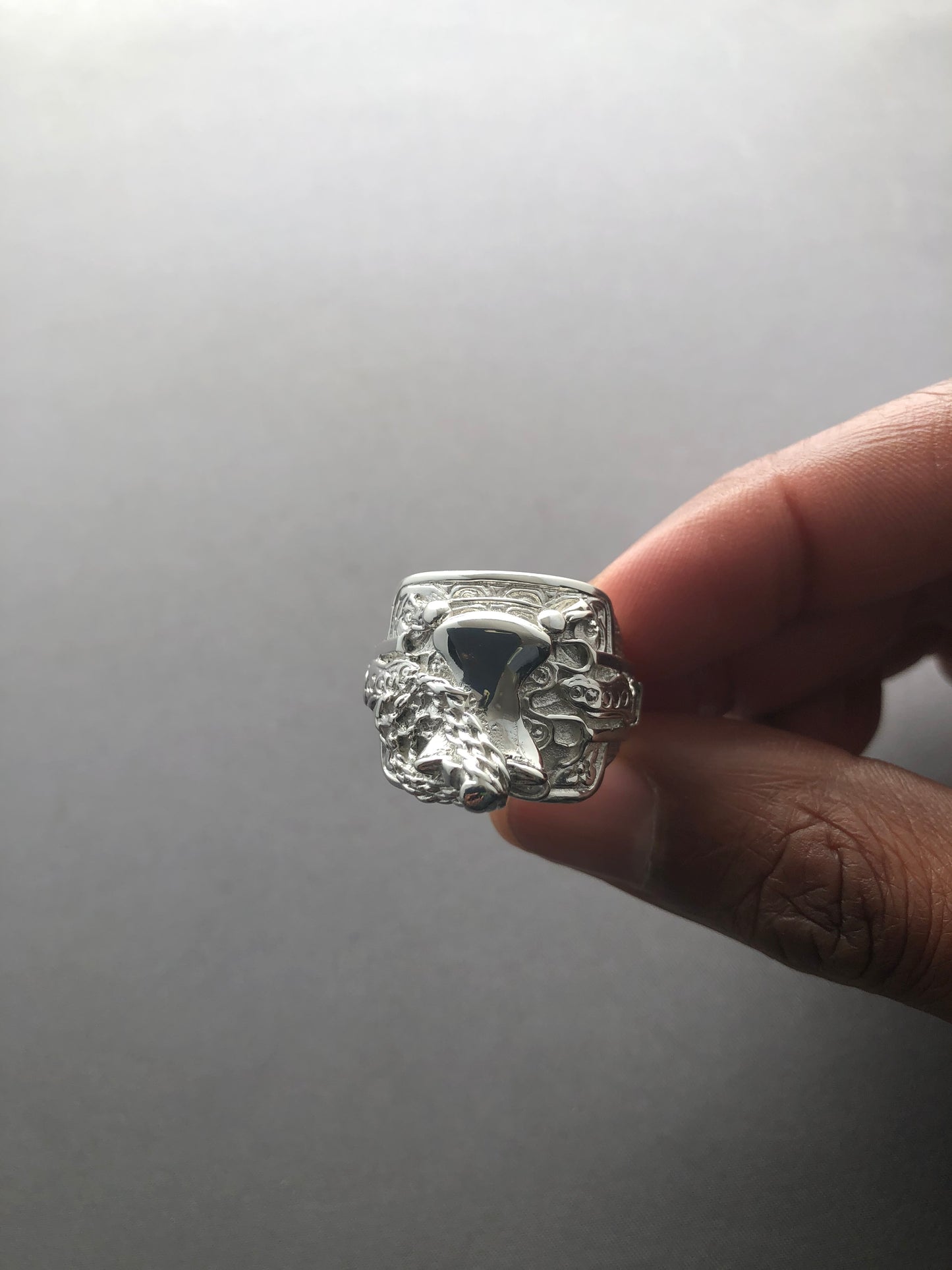 Men’s solid silver saddle ring