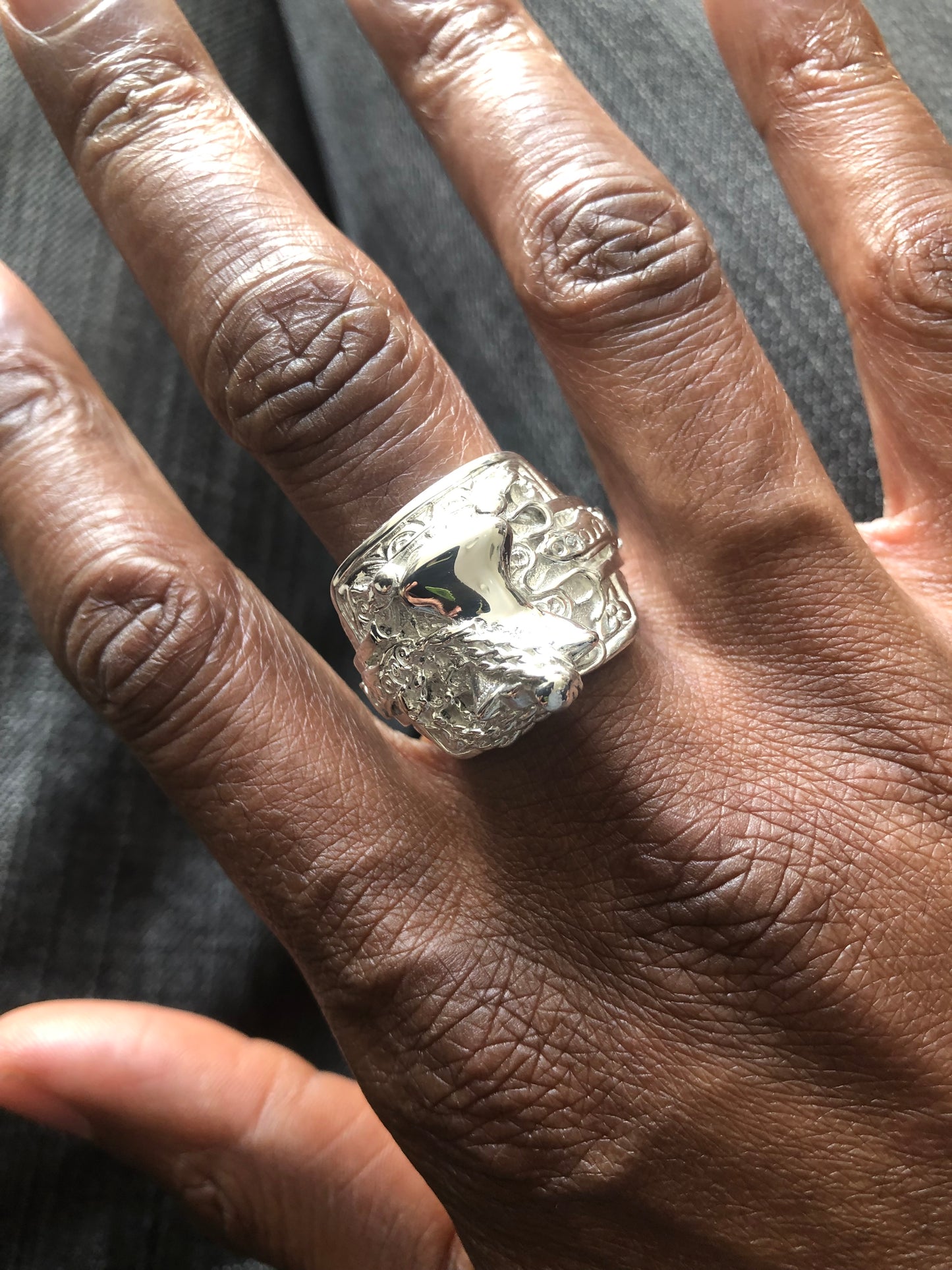 Men’s solid silver saddle ring