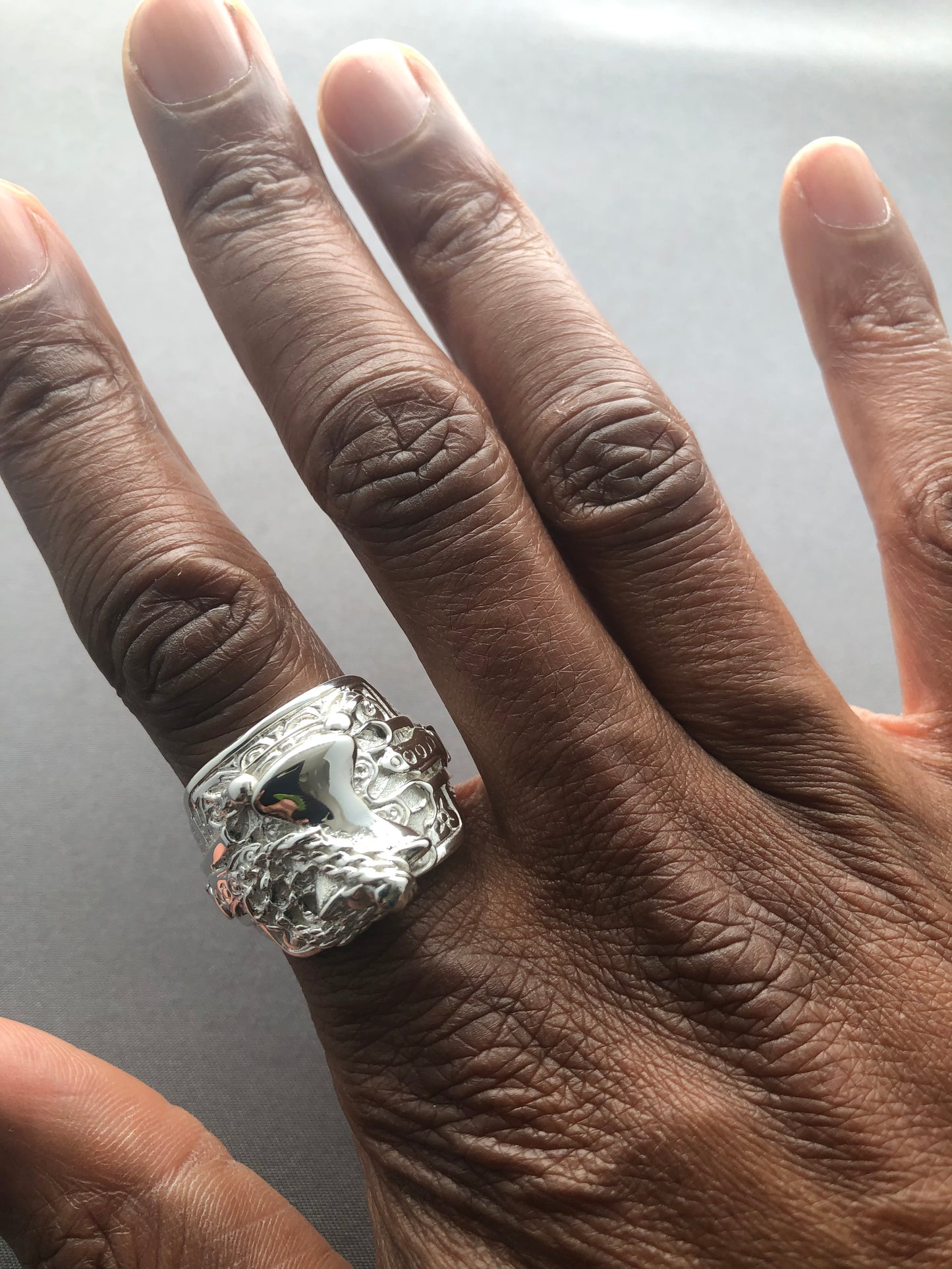Men’s solid silver saddle ring