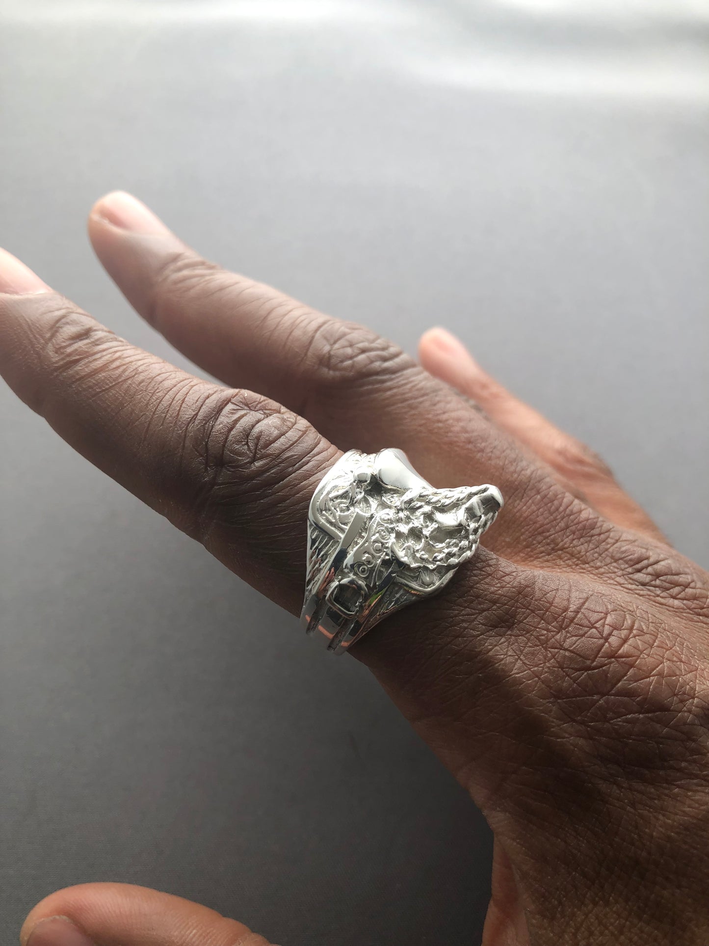 Men’s solid silver saddle ring