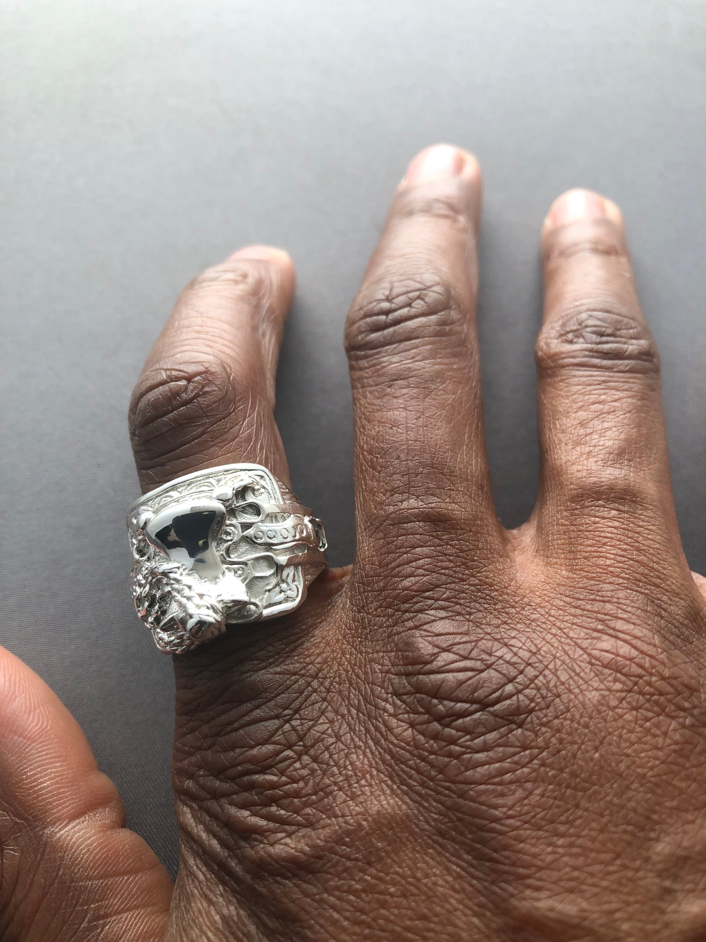 Men’s solid silver saddle ring