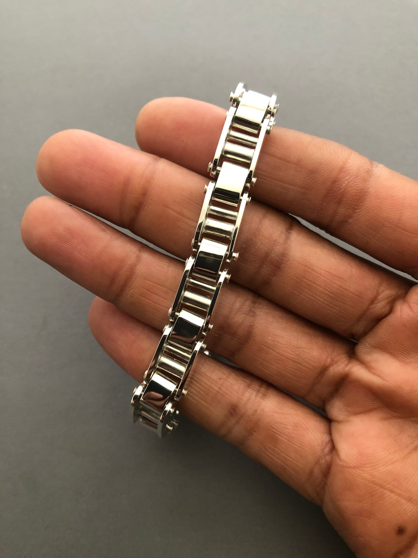 Men’s solid silver bracelet