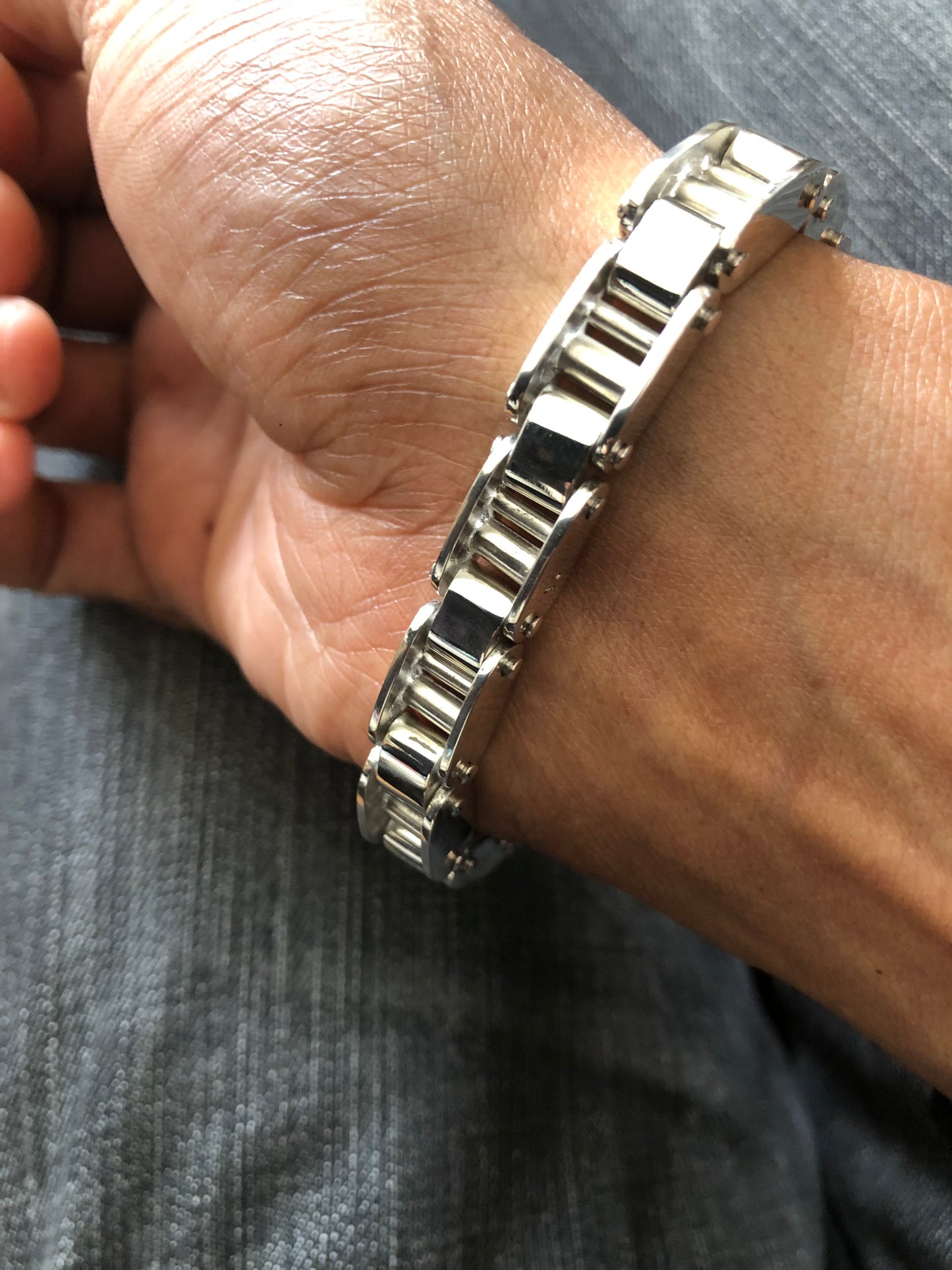 Men’s solid silver bracelet