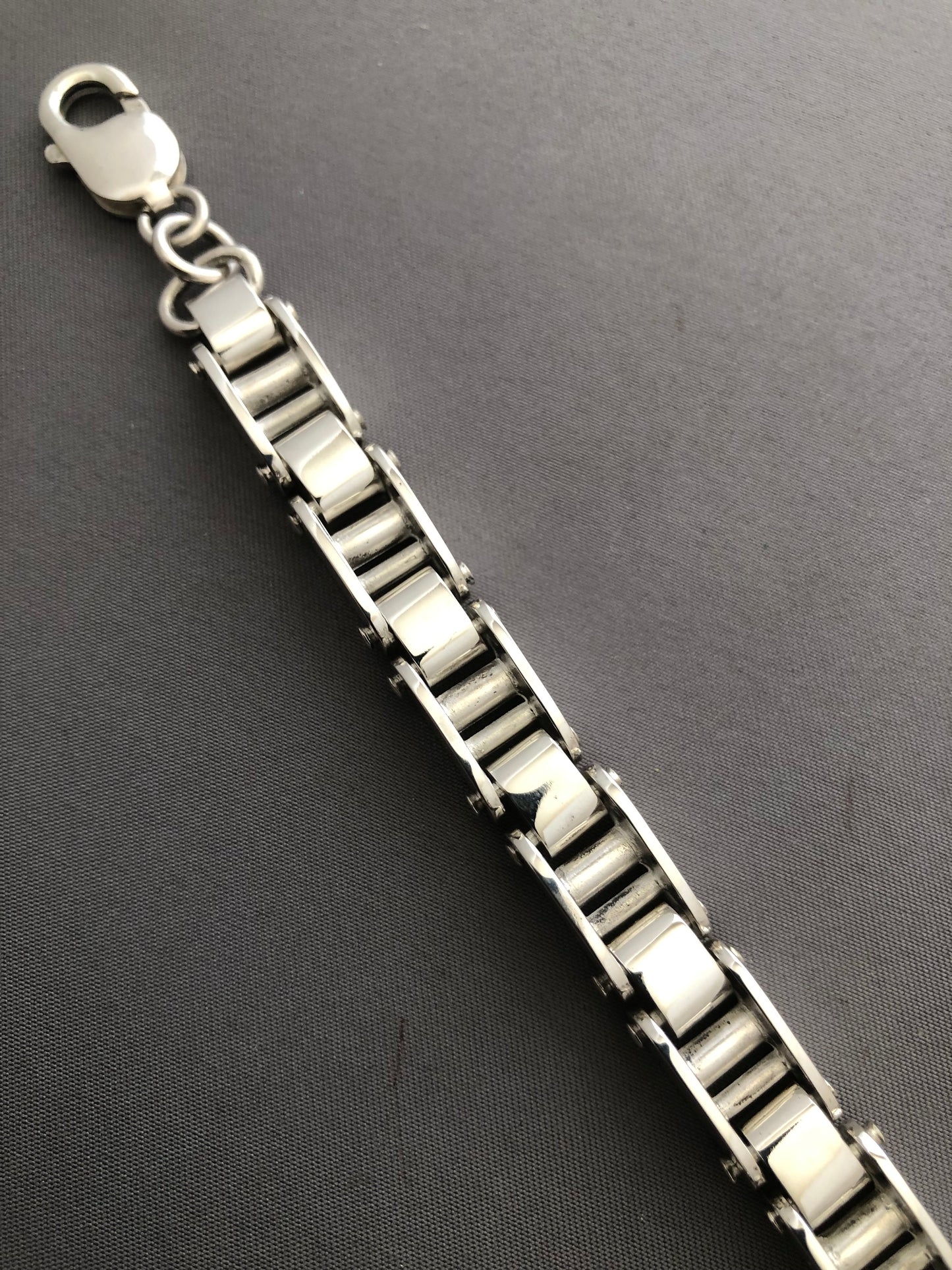 Men’s solid silver bracelet