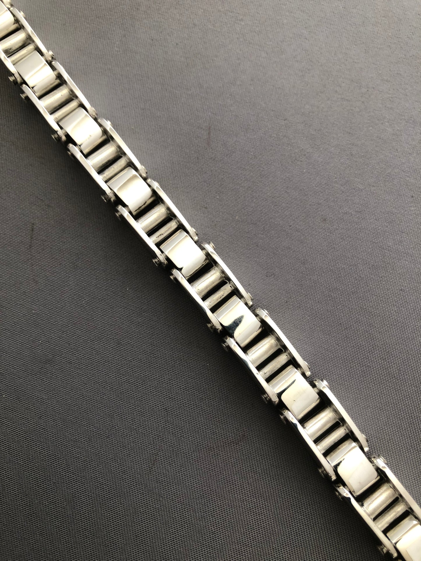 Men’s solid silver bracelet