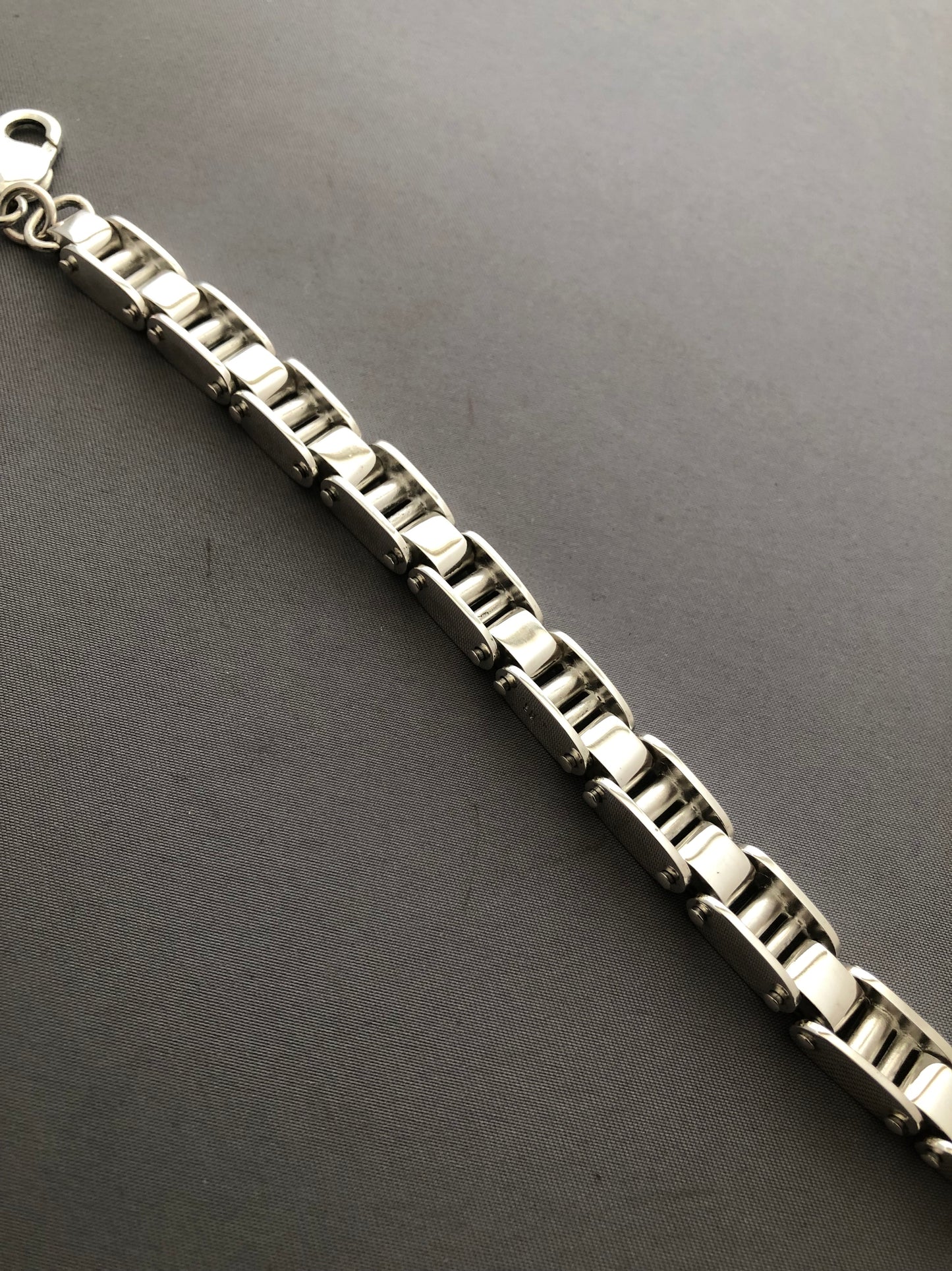 Men’s solid silver bracelet
