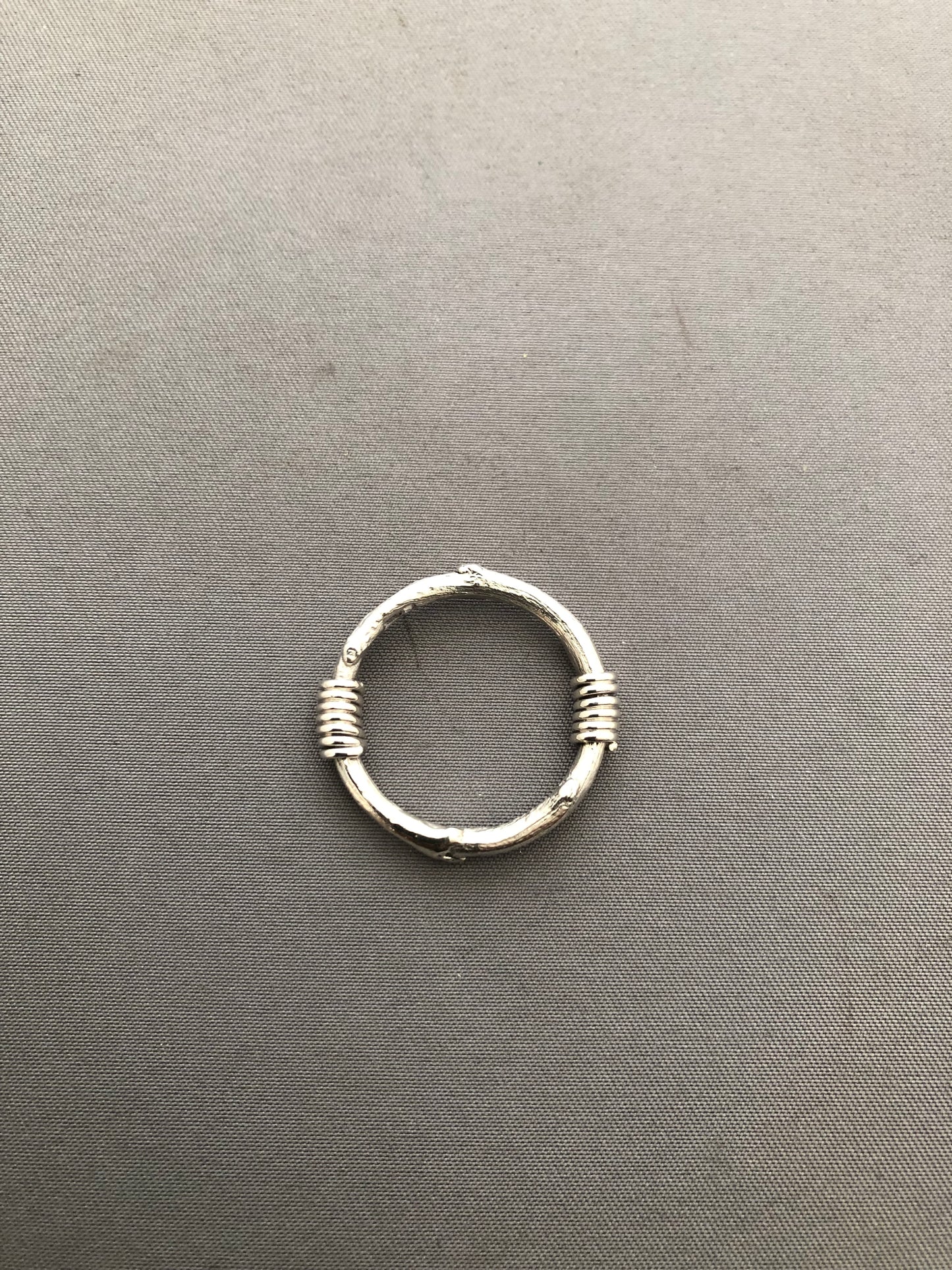 Men’s solid silver twig spring ring