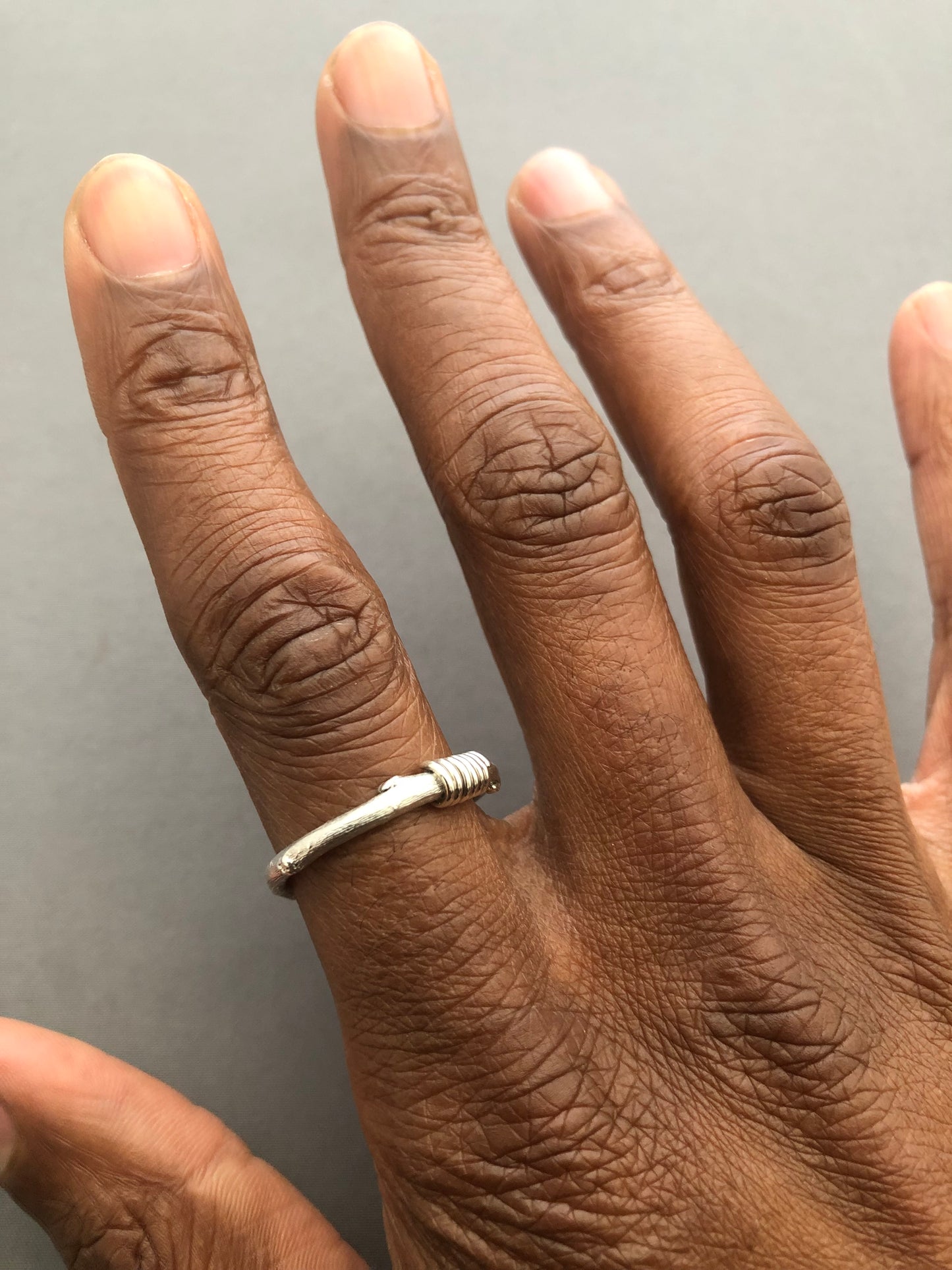 Men’s solid silver twig spring ring