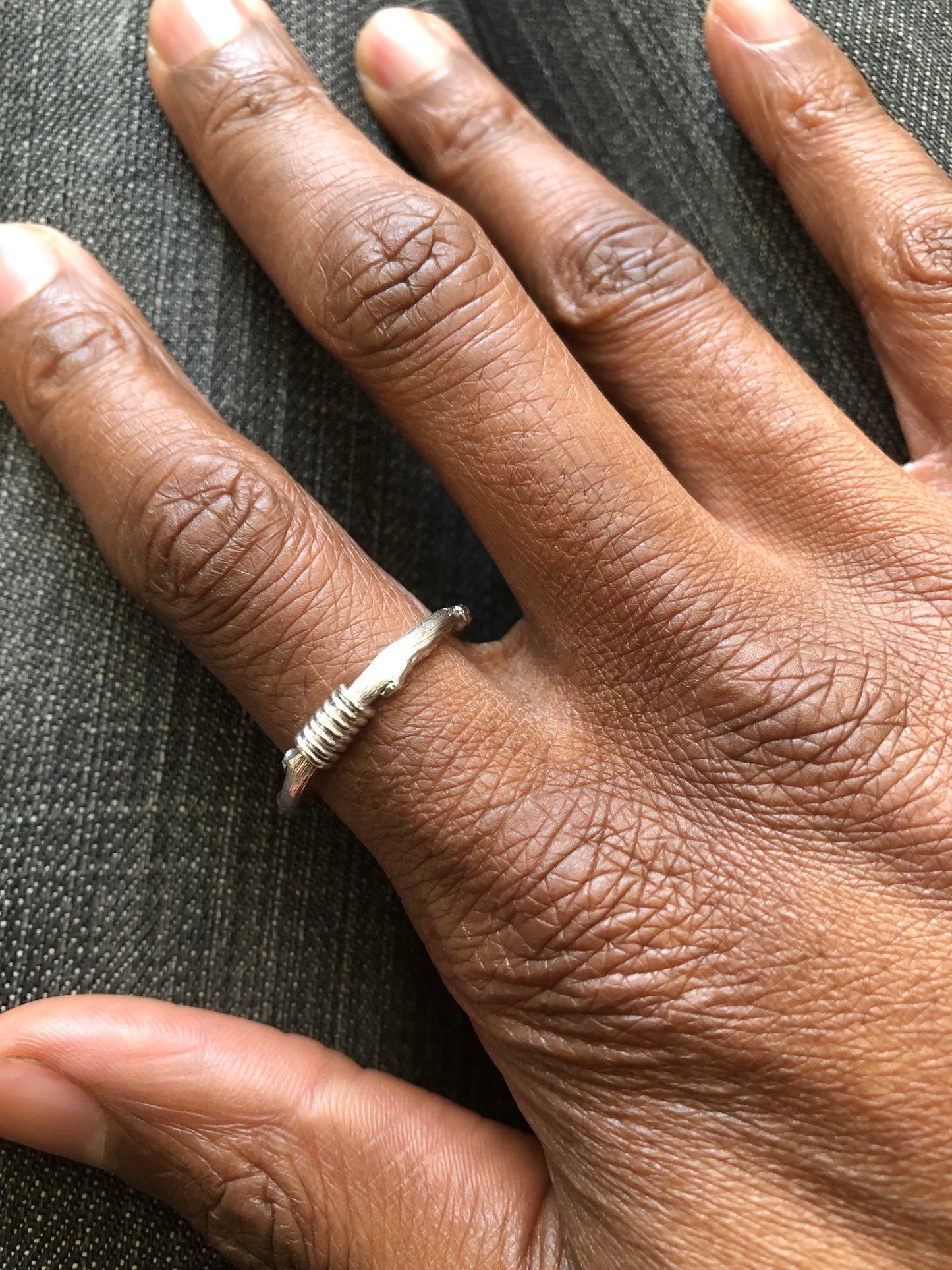 Men’s solid silver twig spring ring