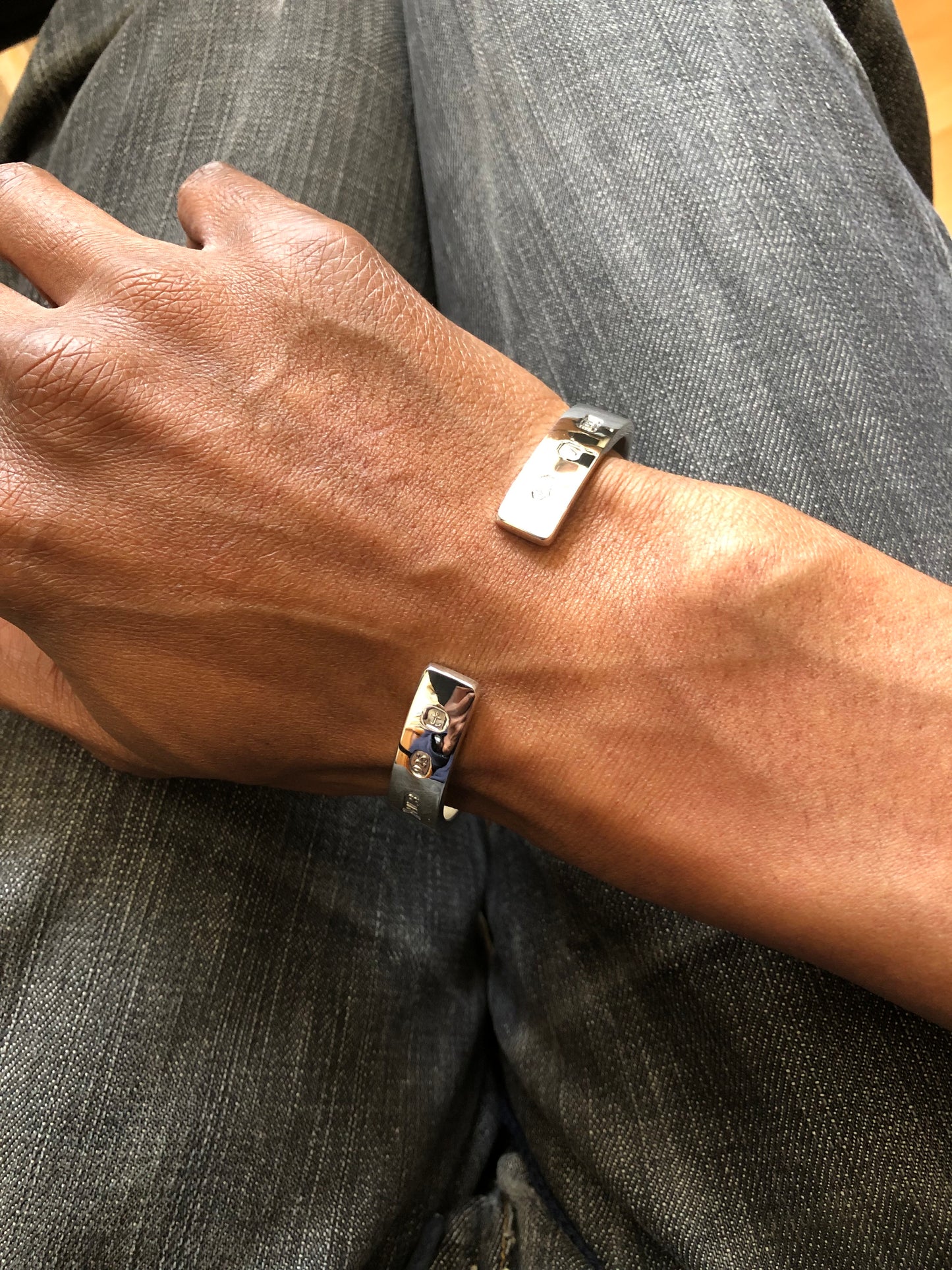 Men’s solid silver rectangular bangle