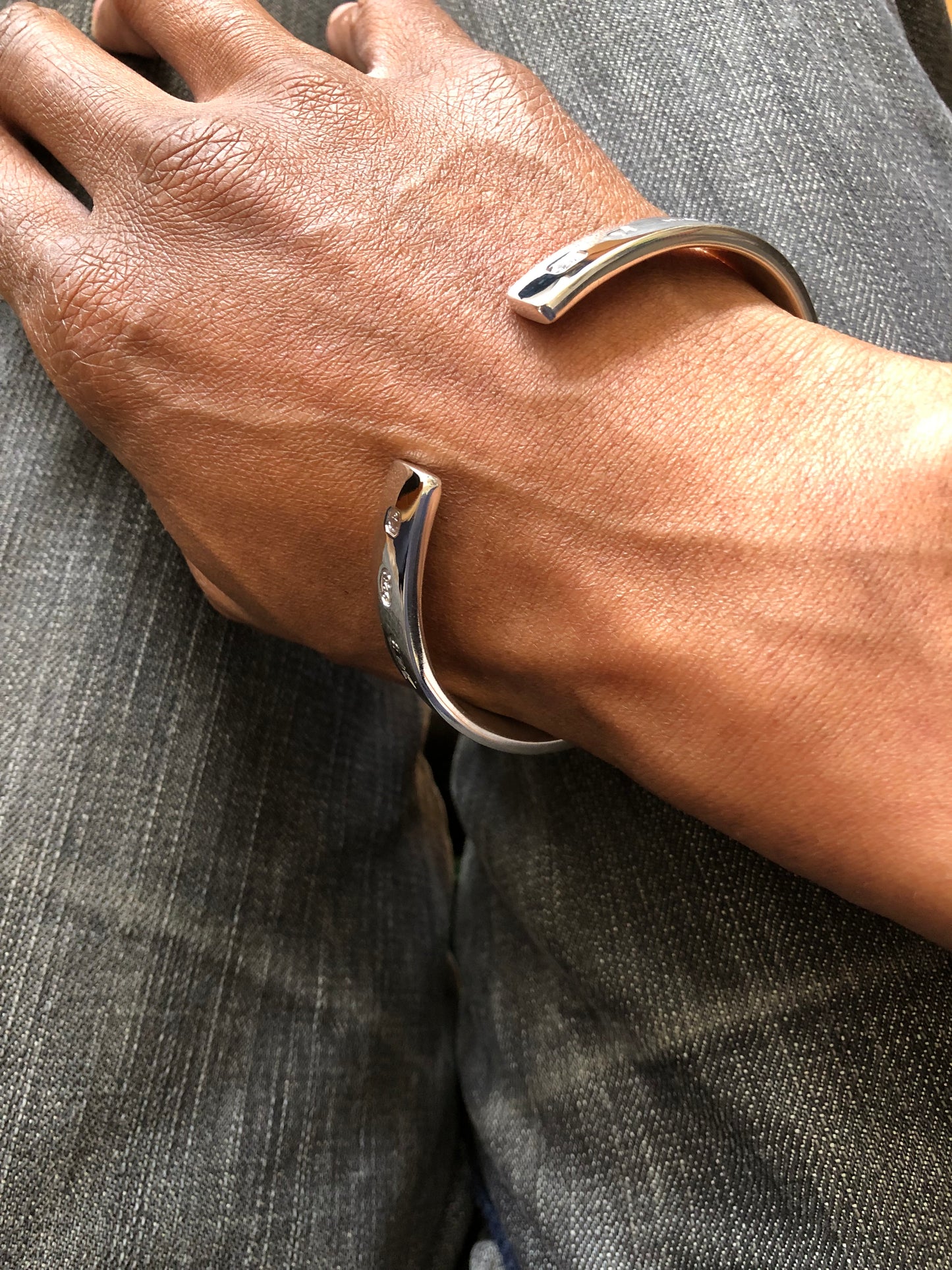Men’s solid silver rectangular bangle