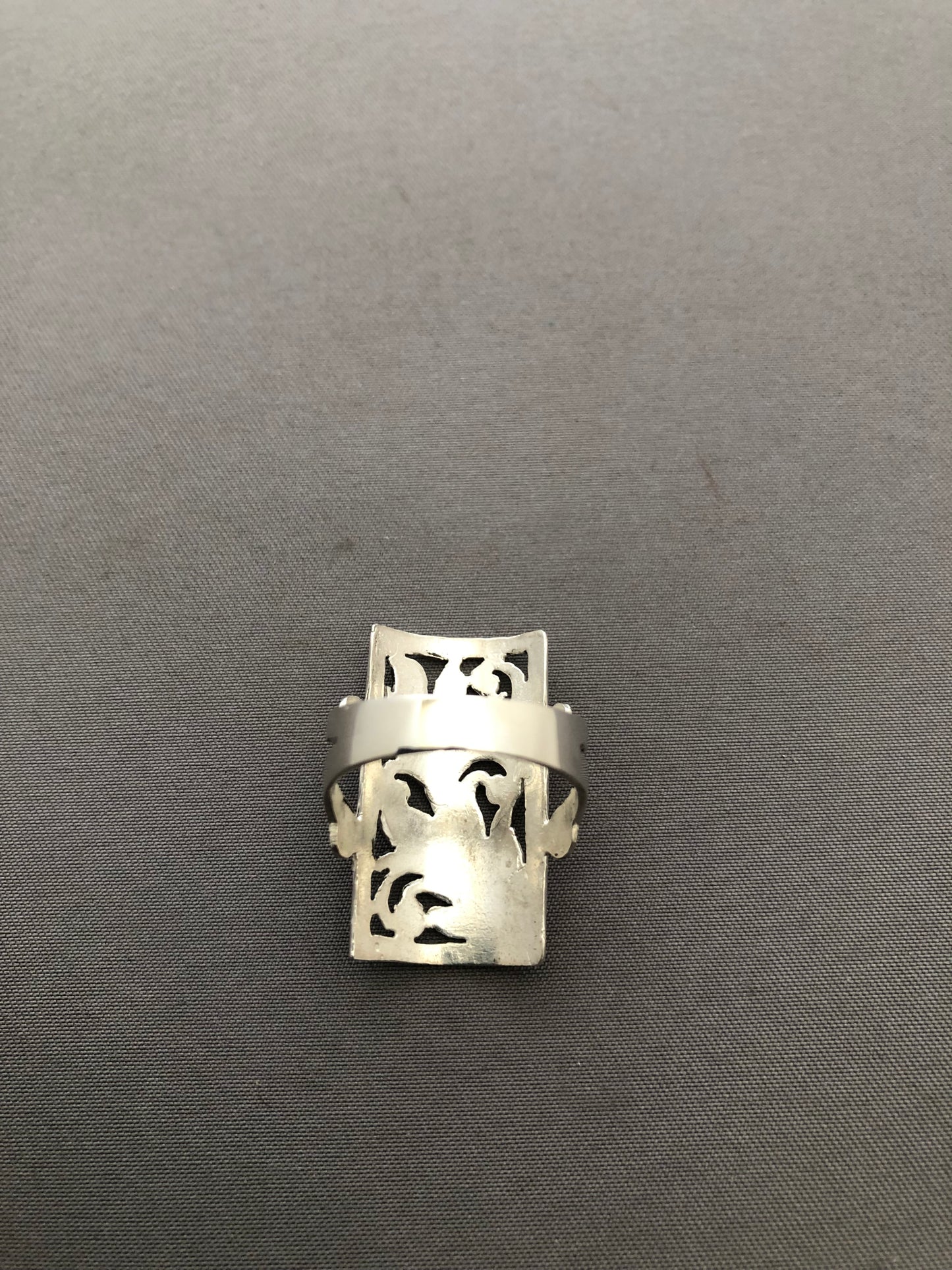 Ladies solid silver square ring