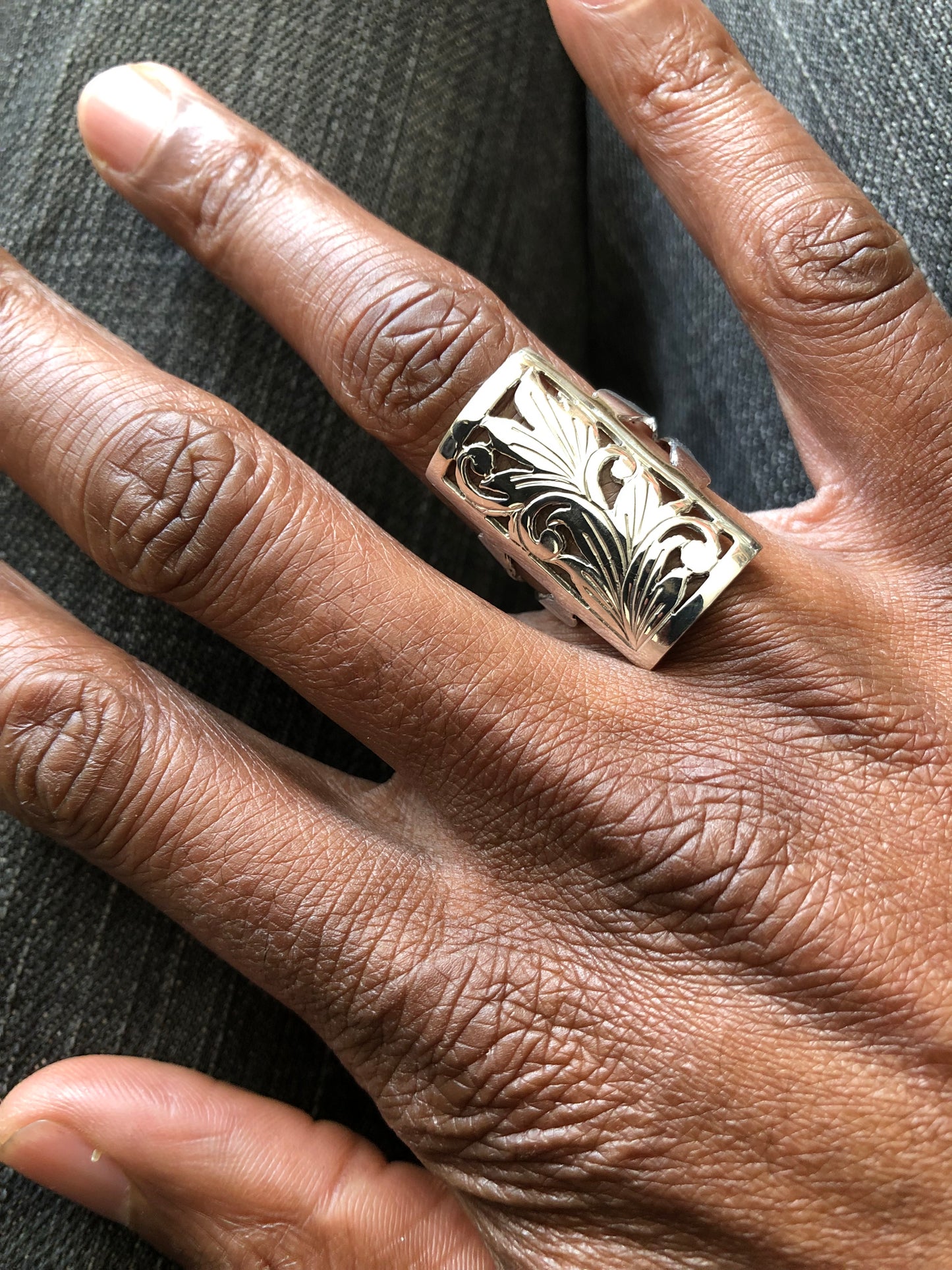 Ladies solid silver square ring