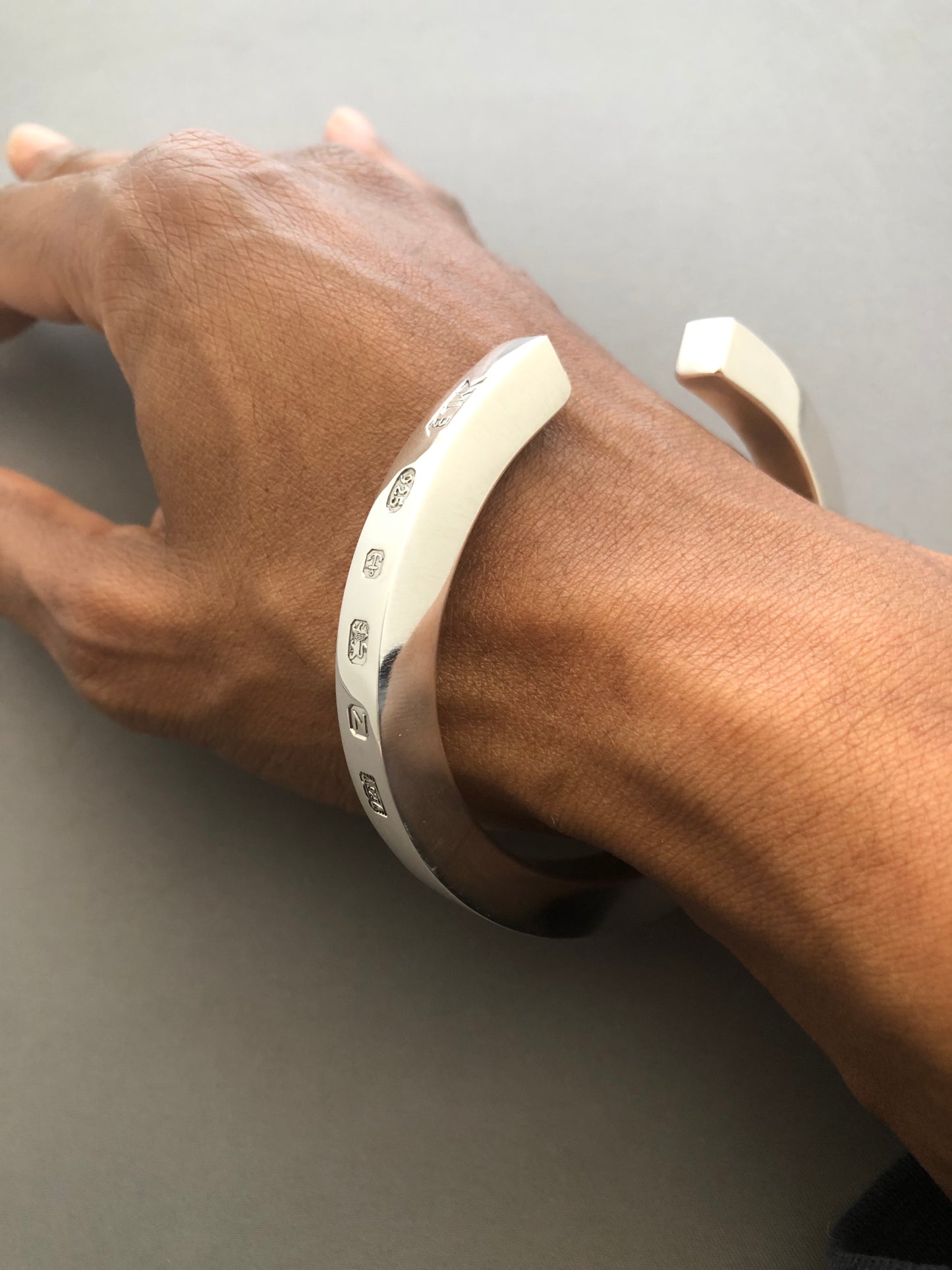 Men’s heavy square solid silver bangle