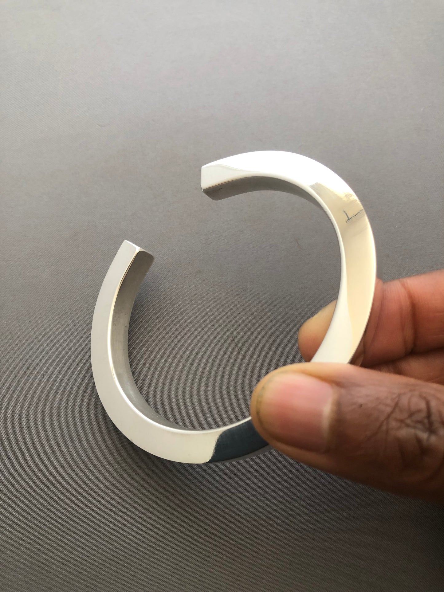 Men’s heavy square solid silver bangle