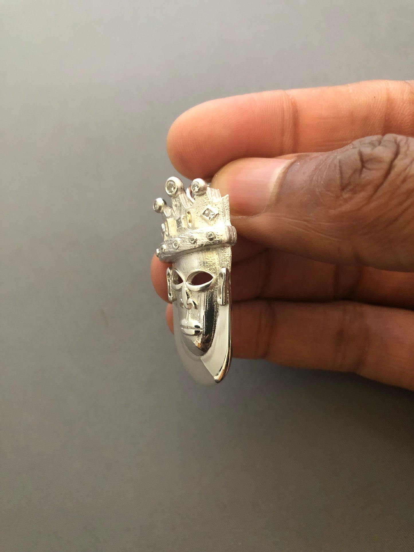 Solid silver king pendant & chain