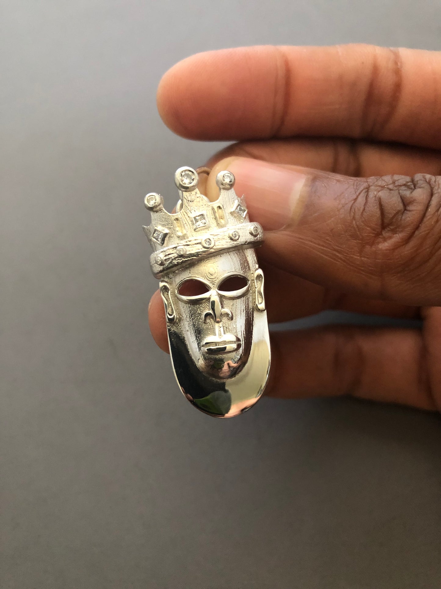 Solid silver king pendant & chain