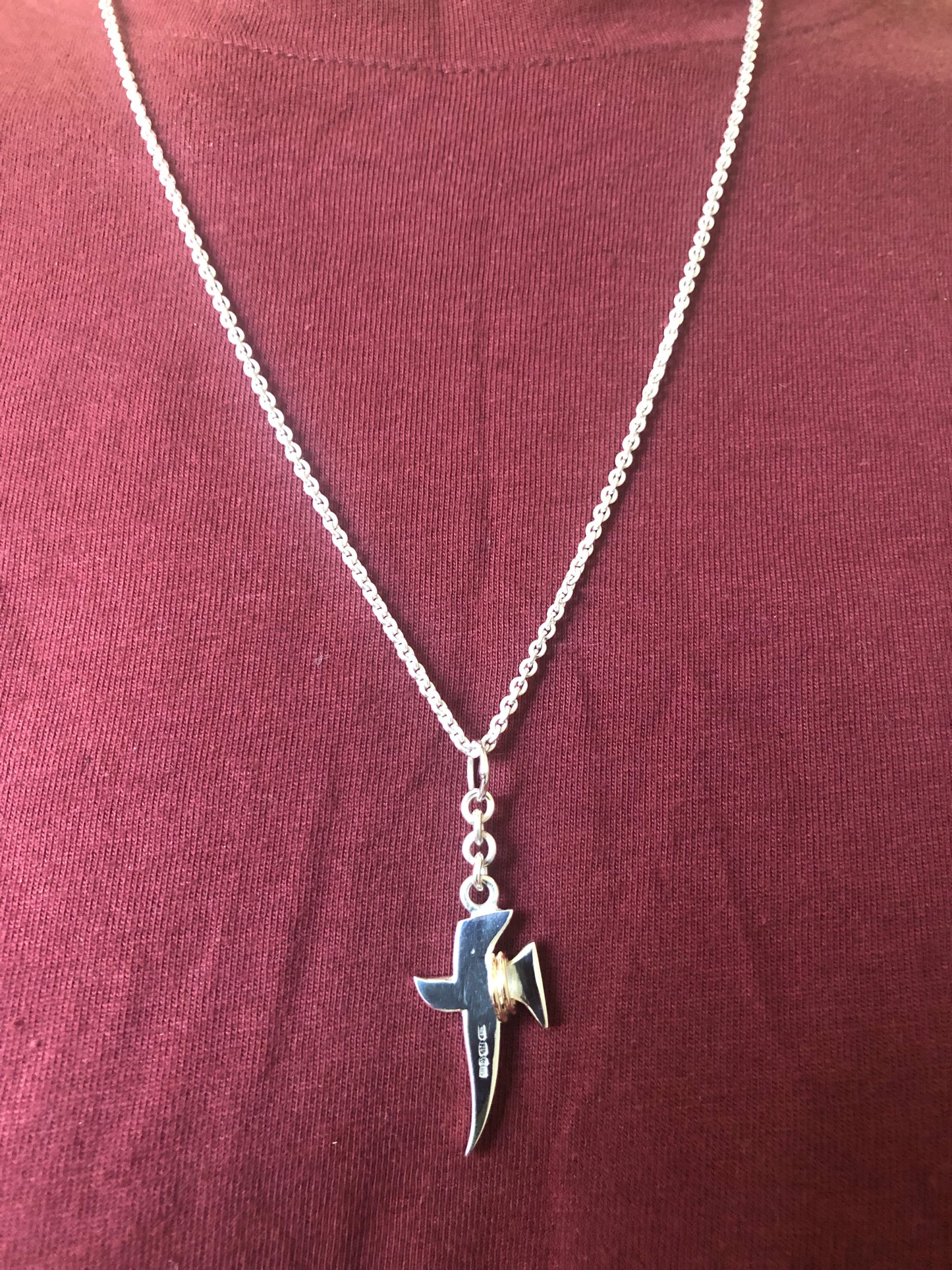 Solid silver & 9ct gold Cross pendant & chain