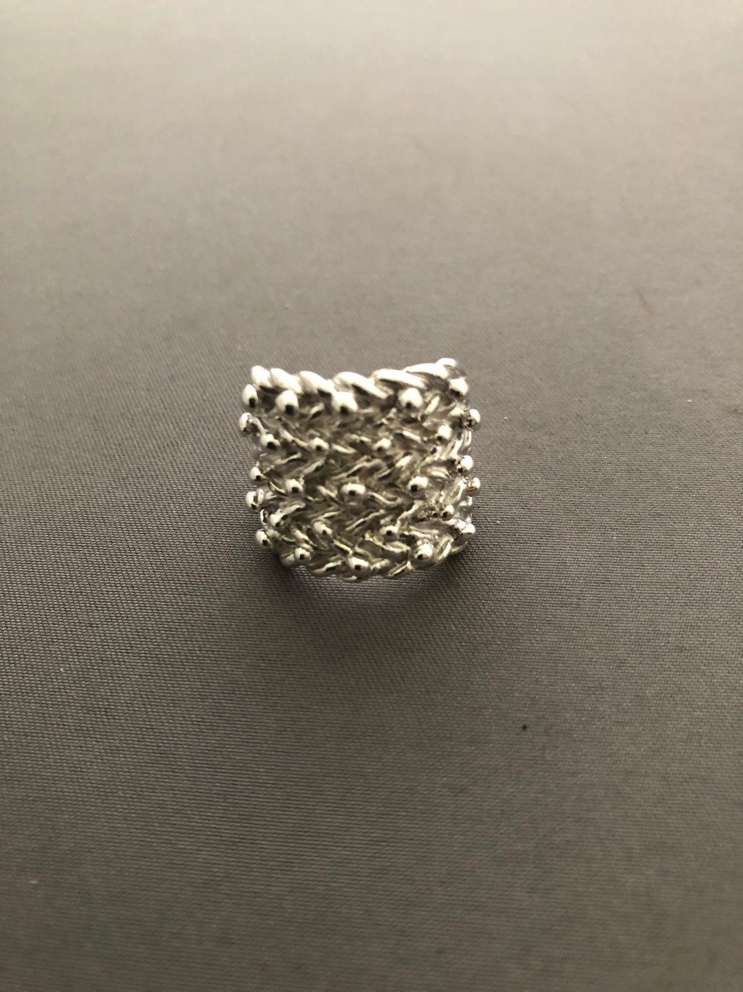 Solid silver keeper ring