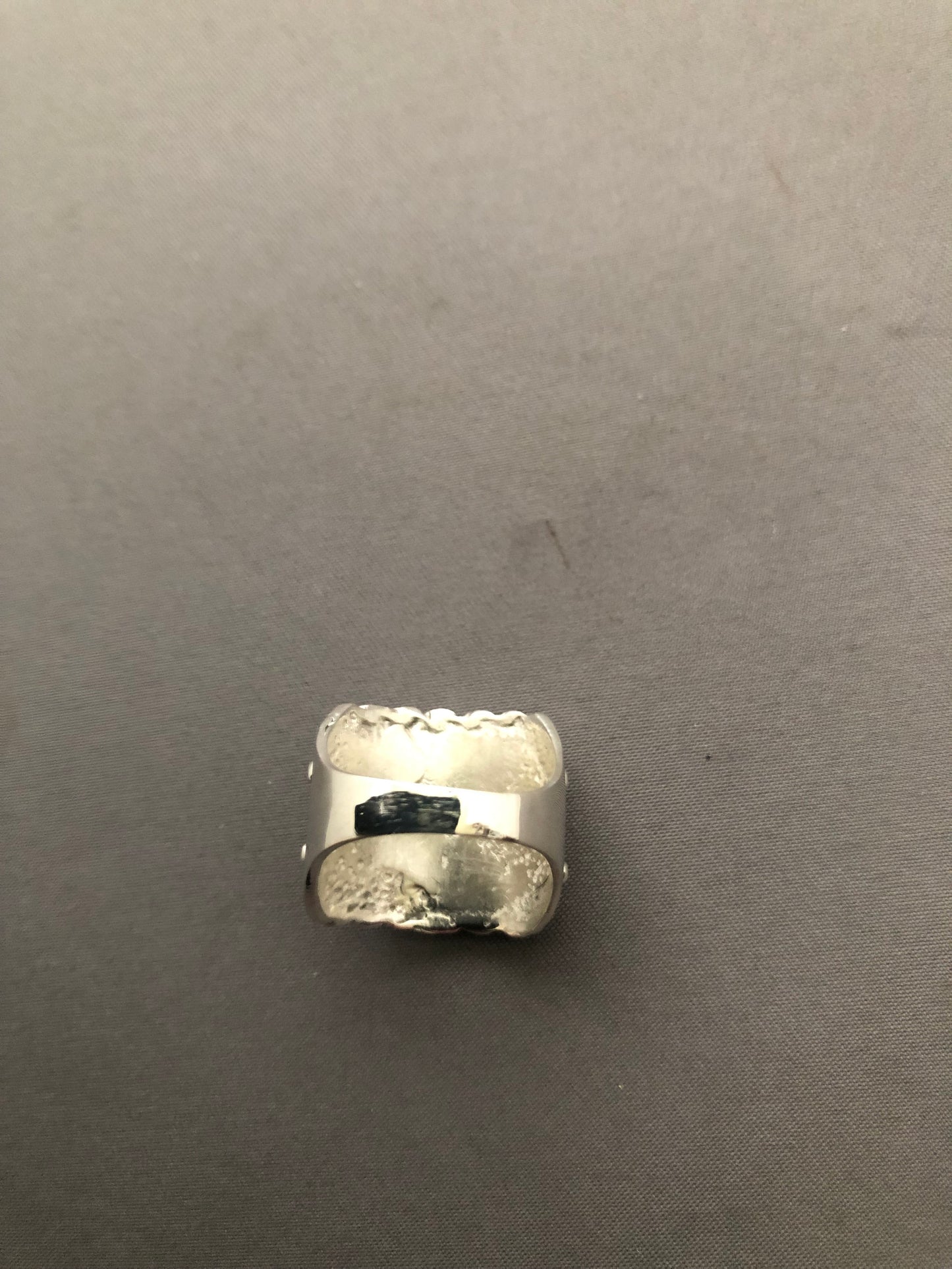 Solid silver keeper ring