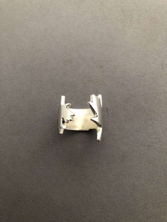 Ladies solid silver Canada ring